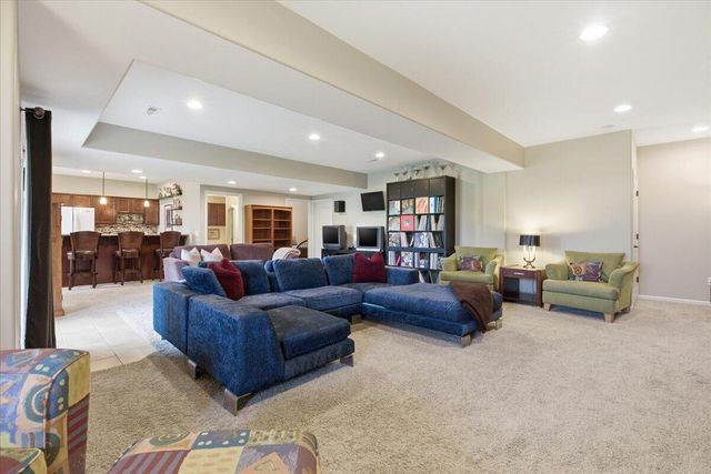 1465 ABERCORN Drive, Council Bluffs, IA 51503