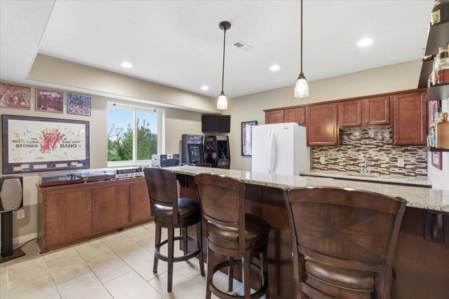 1465 ABERCORN Drive, Council Bluffs, IA 51503
