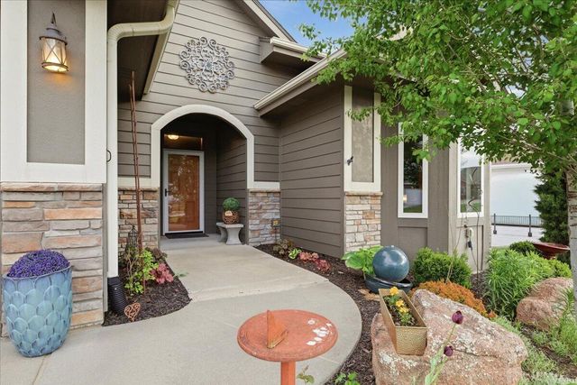 1465 ABERCORN Drive, Council Bluffs, IA 51503