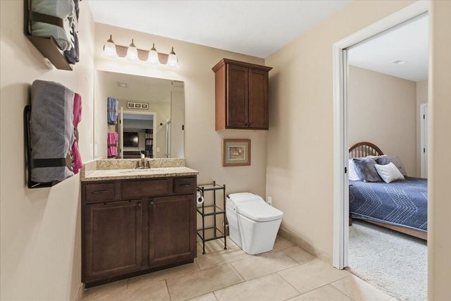 1465 ABERCORN Drive, Council Bluffs, IA 51503