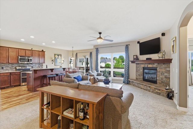 1465 ABERCORN Drive, Council Bluffs, IA 51503