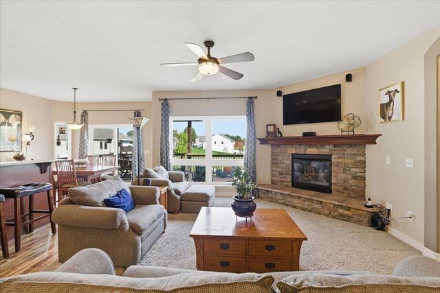 1465 ABERCORN Drive, Council Bluffs, IA 51503
