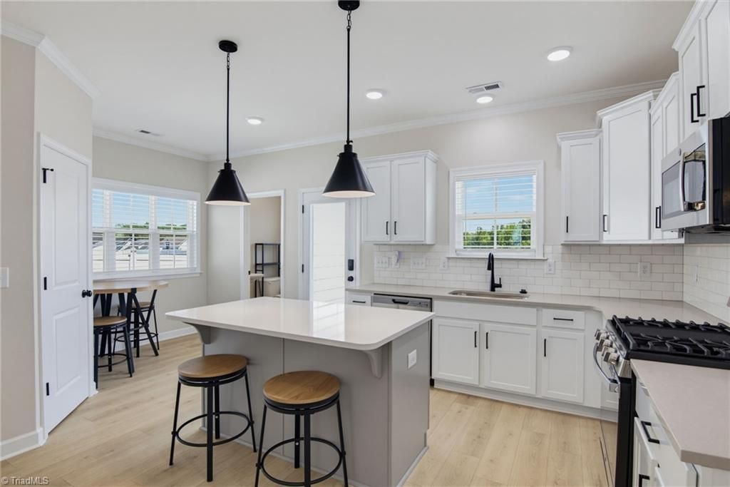 1403 Prospect Hill Street, Kernersville, NC 27284