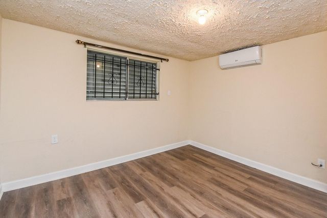4021 Eddie Street, Houston, TX 77026