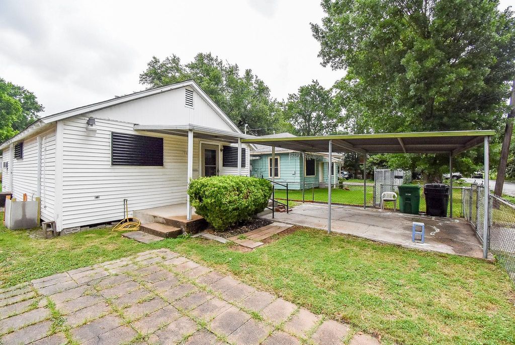 4021 Eddie Street, Houston, TX 77026