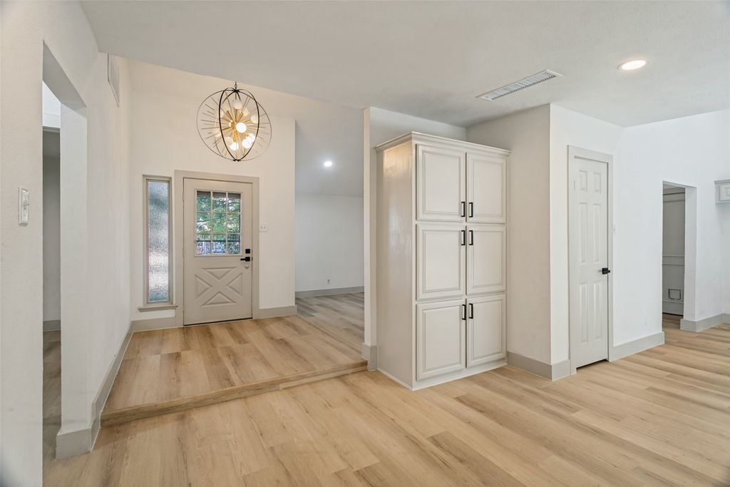 1742 Marblehead Drive, Lewisville, TX 75067 — photo 4