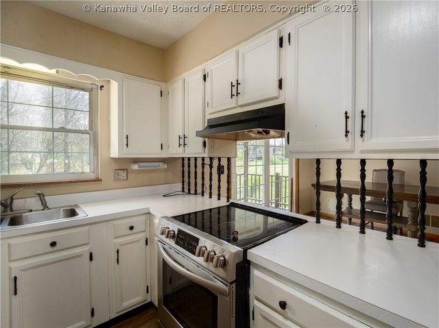 9 Marty Lane, St Albans, WV 25177