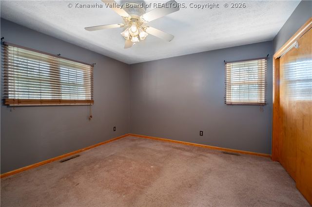 9 Marty Lane, St Albans, WV 25177