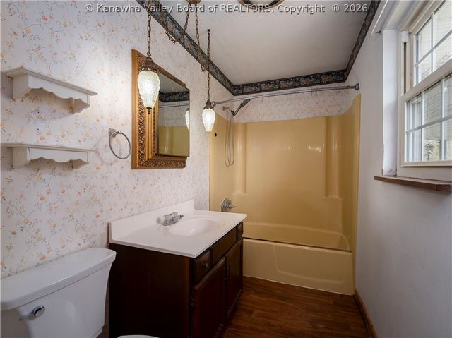 9 Marty Lane, St Albans, WV 25177