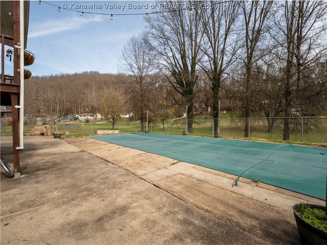 9 Marty Lane, St Albans, WV 25177