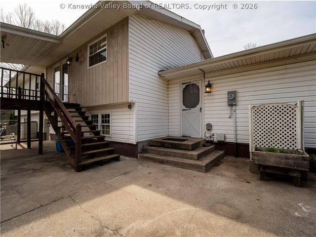 9 Marty Lane, St Albans, WV 25177