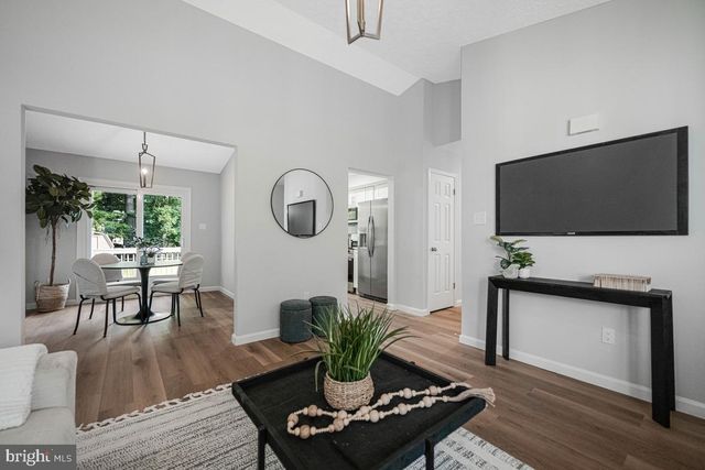 4216 MOCKINGBIRD CIR, Waldorf, MD 20603
