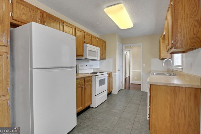 2020 Heatherdale Lane SW, Marietta, GA 30064