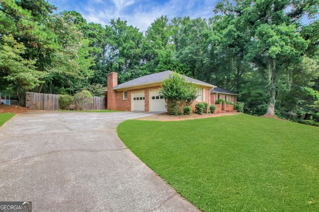 2020 Heatherdale Lane SW, Marietta, GA 30064