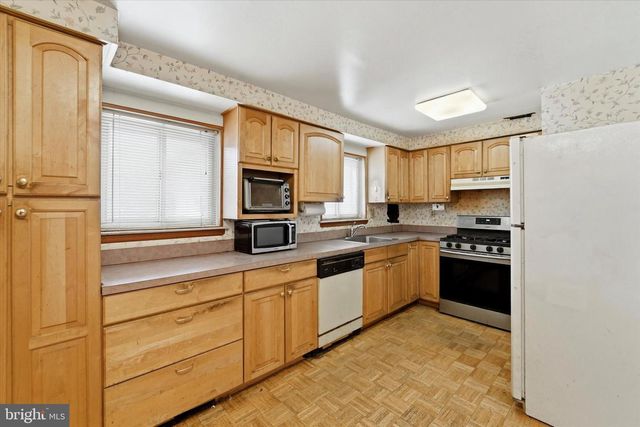 2641 MAXWELL ST, Philadelphia, PA 19152