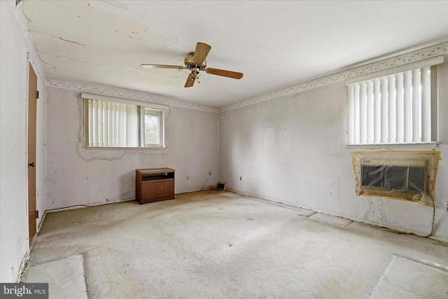 2641 MAXWELL ST, Philadelphia, PA 19152