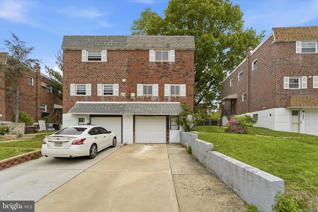 2641 MAXWELL ST, Philadelphia, PA 19152