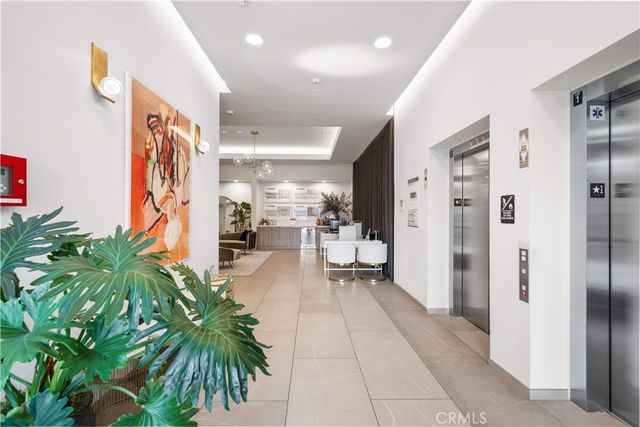 709 E Walnut Street 420, Pasadena, CA 91101