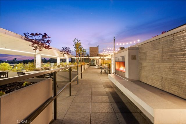 709 E Walnut Street 420, Pasadena, CA 91101