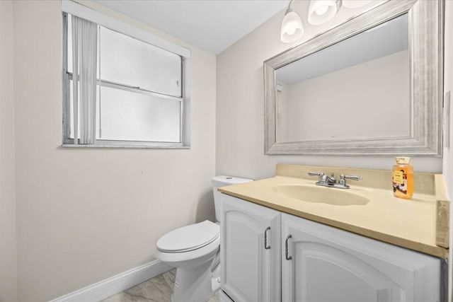 130 Lake Dora Drive, West Palm Beach, FL 33411