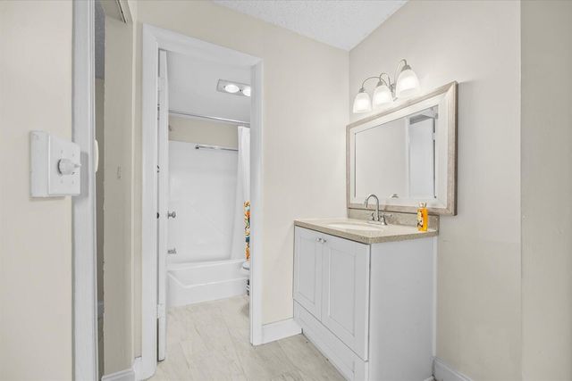 130 Lake Dora Drive, West Palm Beach, FL 33411