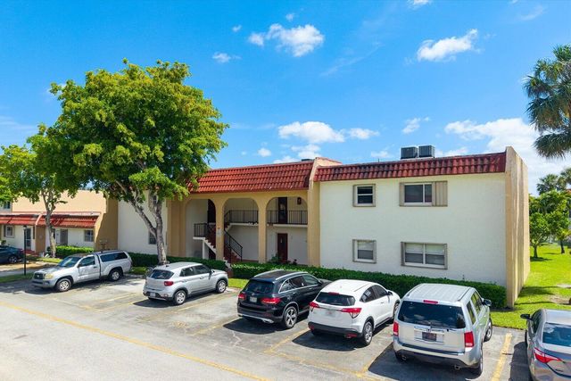 130 Lake Dora Drive, West Palm Beach, FL 33411