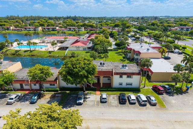 130 Lake Dora Drive, West Palm Beach, FL 33411