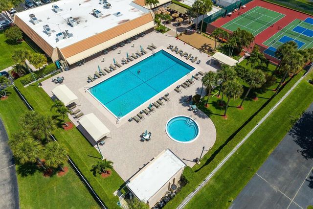 130 Lake Dora Drive, West Palm Beach, FL 33411