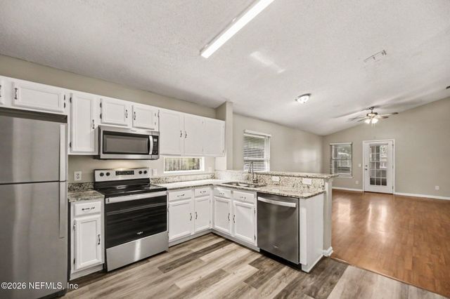 1264 SUFFOLK Place, Orange Park, FL 32065