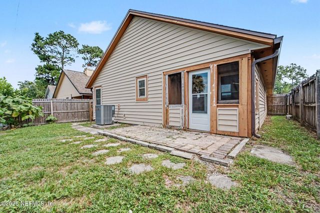 1264 SUFFOLK Place, Orange Park, FL 32065