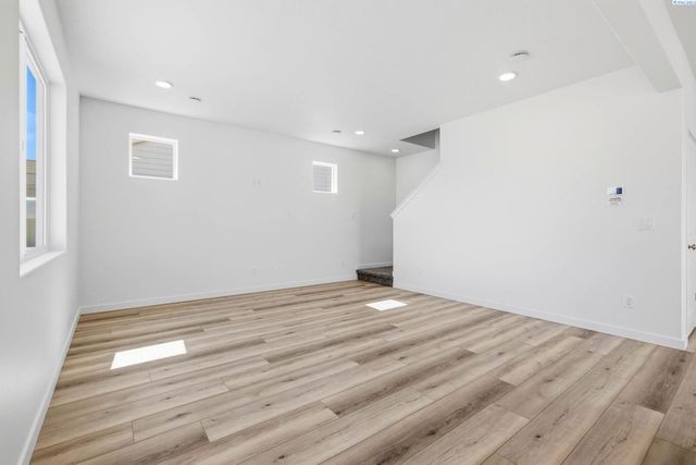 1208 18th St, Benton City, WA 99320