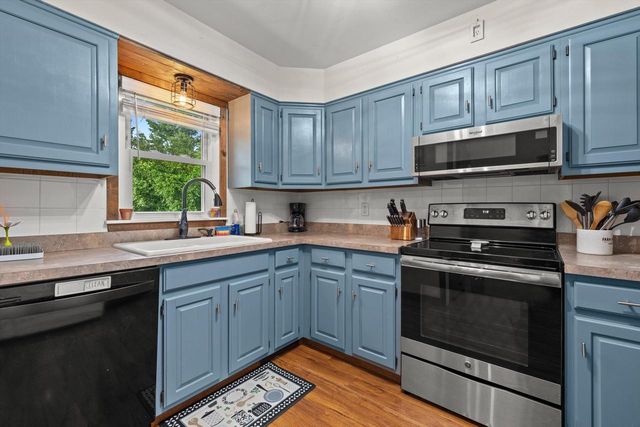 N3433 Walnut ROAD, Lake Geneva, WI 53147