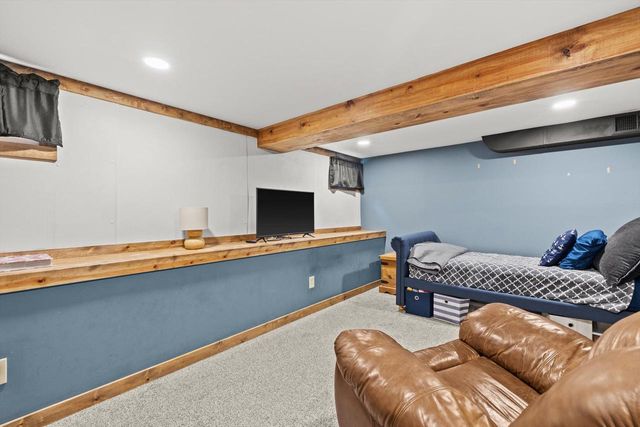 N3433 Walnut ROAD, Lake Geneva, WI 53147