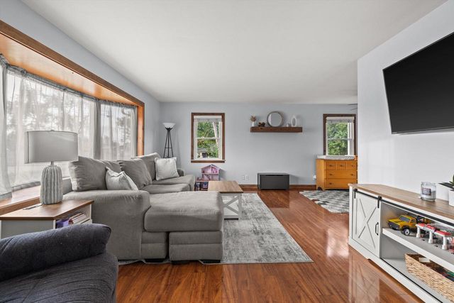 N3433 Walnut ROAD, Lake Geneva, WI 53147