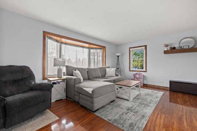 N3433 Walnut ROAD, Lake Geneva, WI 53147