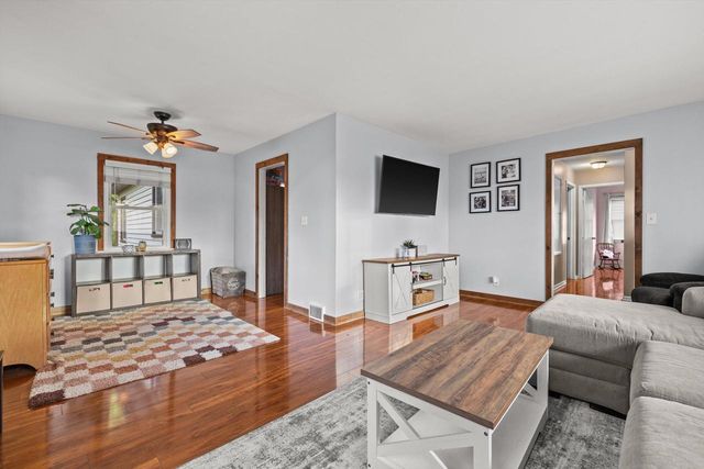 N3433 Walnut ROAD, Lake Geneva, WI 53147