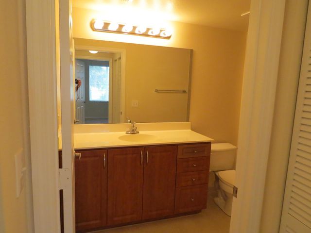 6559 Emerald Dunes Drive 106, West Palm Beach, FL 33411