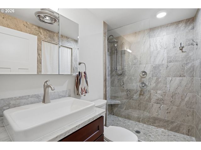 16505 Ne 11TH St, Vancouver, WA 98684