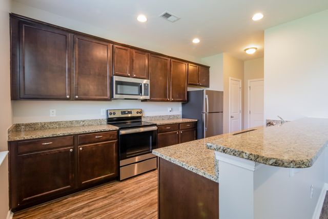 7837 Expedition Drive, North Charleston, SC 29420