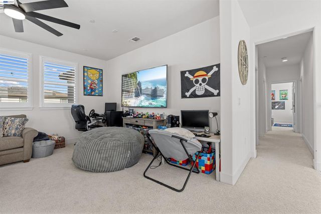 3143 Needham Ave, Lathrop, CA 95330