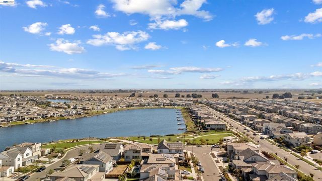 3143 Needham Ave, Lathrop, CA 95330