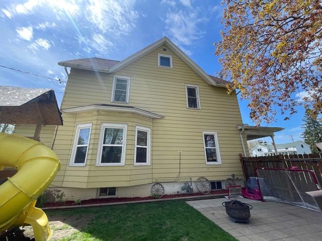408 7th Street, Baraboo, WI 53913
