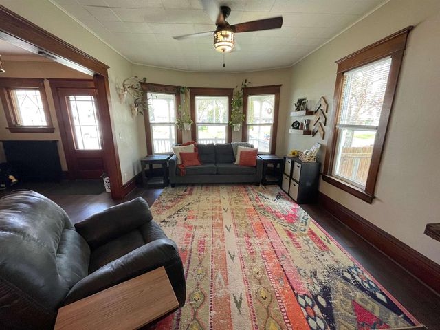 408 7th Street, Baraboo, WI 53913