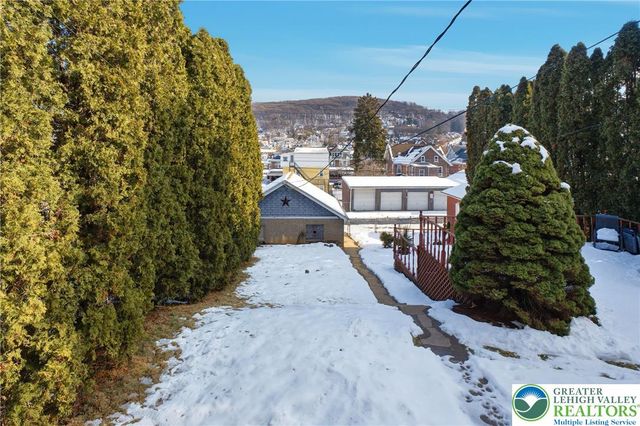 1050 Delaware Avenue, Fountain Hill Boro, PA 18015