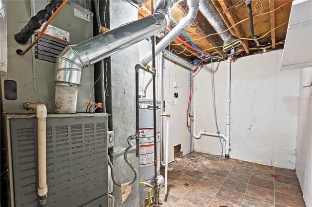 3801 NE Antioch Road, Kansas City, MO 64117