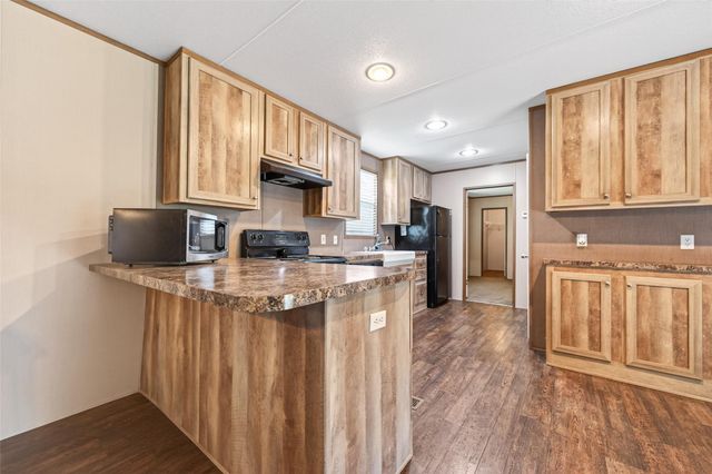 302 Phillip, Wharton, TX 77488