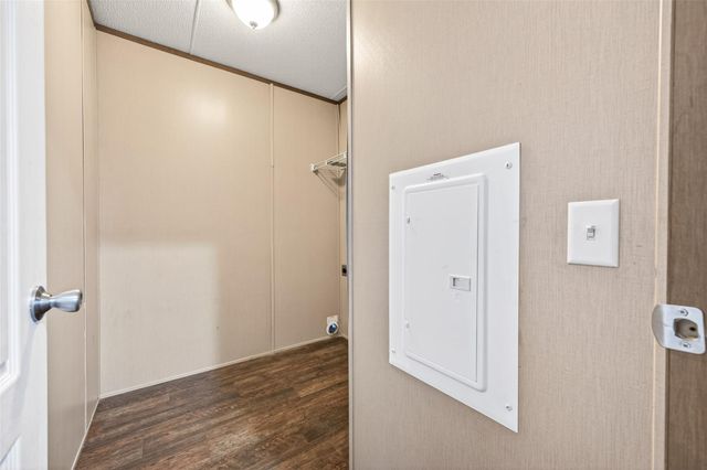 302 Phillip, Wharton, TX 77488