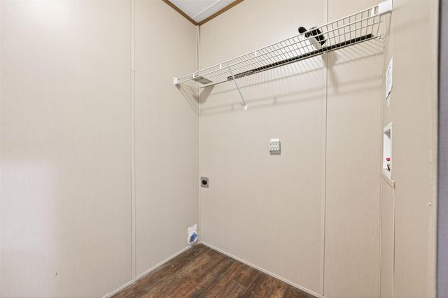 302 Phillip, Wharton, TX 77488