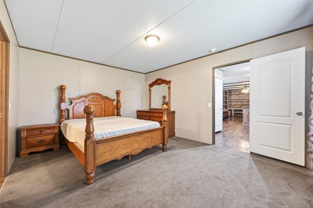 302 Phillip, Wharton, TX 77488