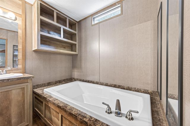 302 Phillip, Wharton, TX 77488